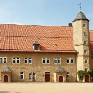 Zum Lachen ins Schloss