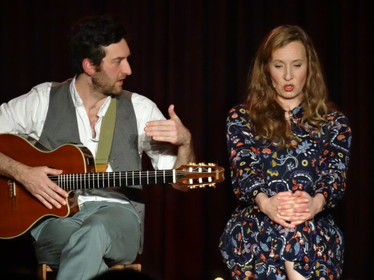 Das Geld liegt auf der Fensterbank, Marie