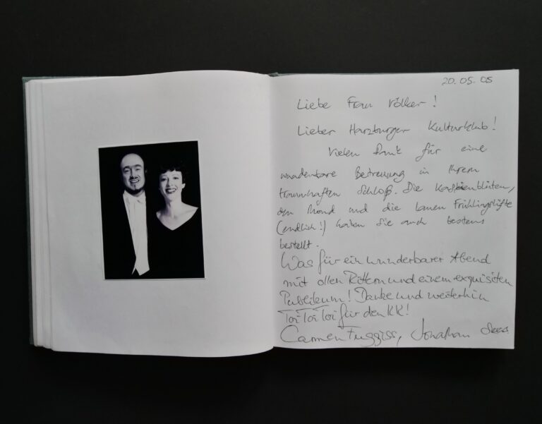 Carmen Fuggiss und Jonathan Seers - 5. Mai 2005